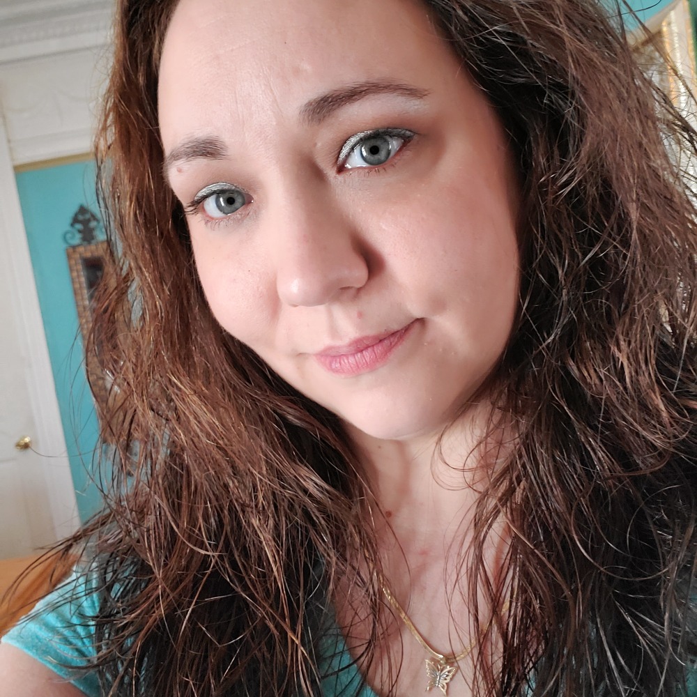 Meet your Posher, Tiffany